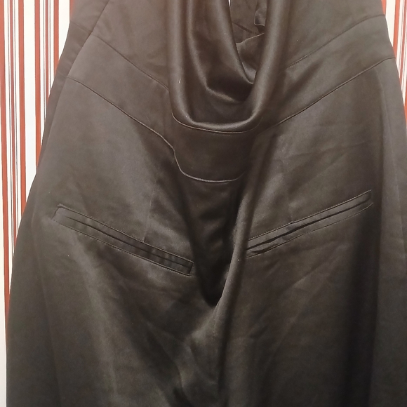Woman's guess Los Angeles  satin black jumpsuit size 10 - Picture 9 of 16